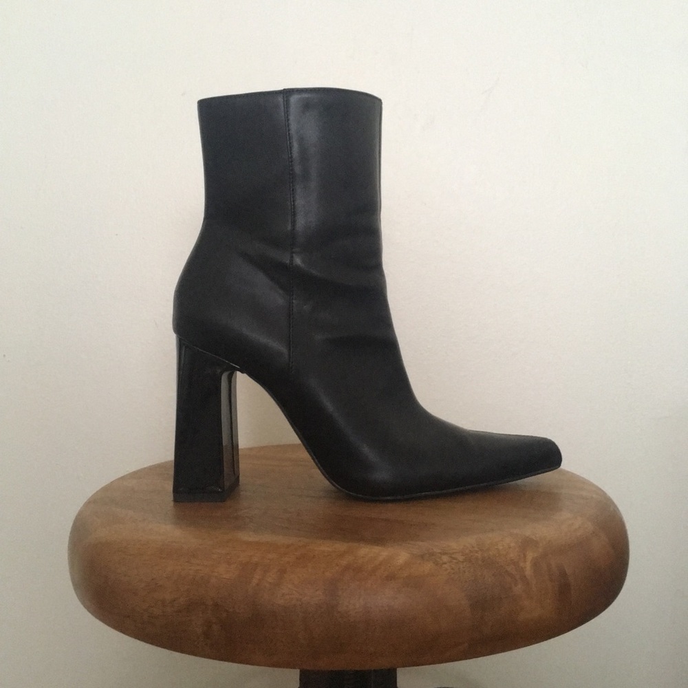 Zara Ankle Boot with Pointed Toe, Size US 7.5
